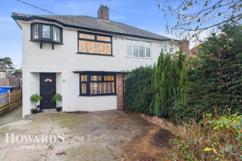 Marlborough Road, Lowestoft 3 bed semi