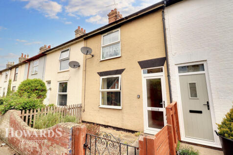Union Place, Lowestoft 2 bed terraced house for sale