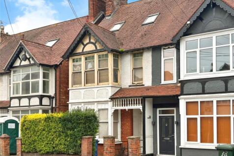 London Road, Oxfordshire OX26 4 bed apartment for sale