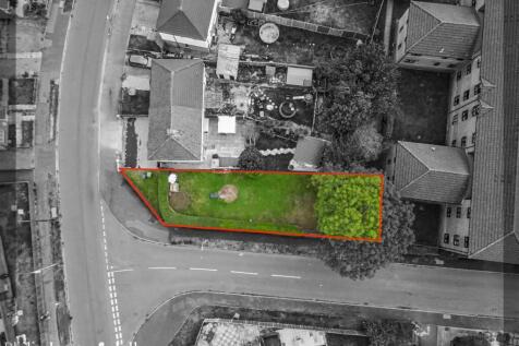 Drake Avenue, Worcester 3 bed property with land for sale