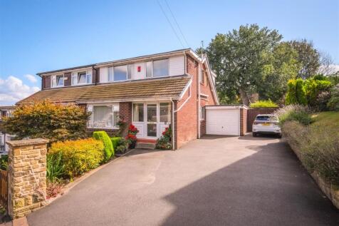 Southlands Drive, Fixby, Huddersfield 4 bed semi