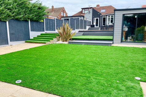 3 bedroom semi-detached bungalow for sale