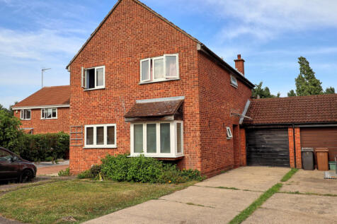 Leapingwell Close, Chelmsford, CM2 4 bed detached house for sale