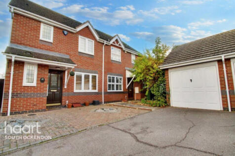 Whitebeam Drive, South Ockendon 3 bed semi