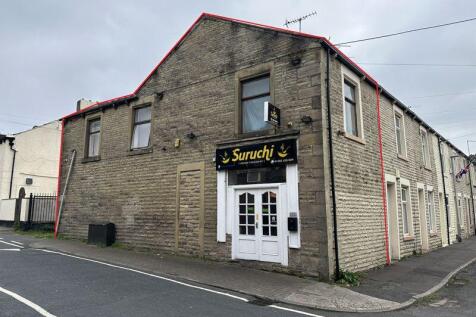 Detached house for sale