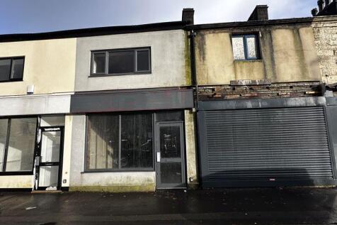 Detached house for sale