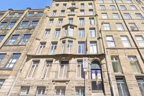 Detached house for sale