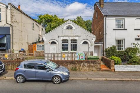 Somerset Road, Redhill, RH1 Detached house for sale