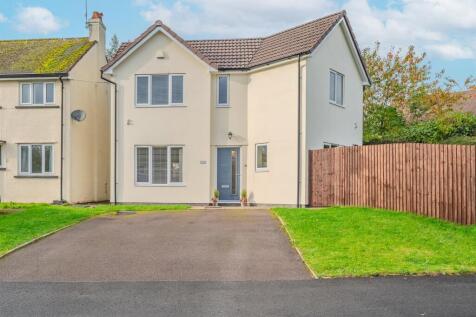 Ladyhill Close, Usk NP15 3 bed detached house for sale