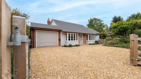 4 bedroom bungalow for sale