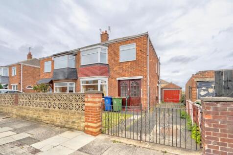 Balmor Road, Middlesbrough, TS6 3 bed semi