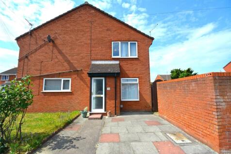 1 bedroom semi-detached house for sale