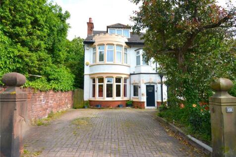 6 bedroom semi-detached house for sale