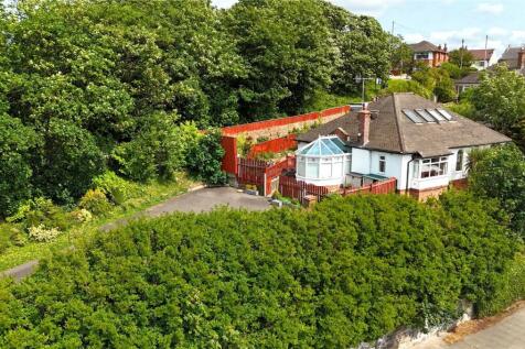 4 bedroom bungalow for sale