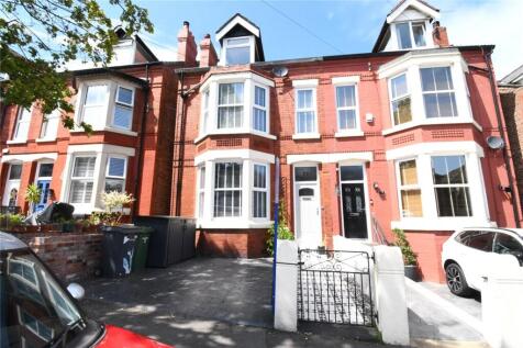 5 bedroom semi-detached house for sale