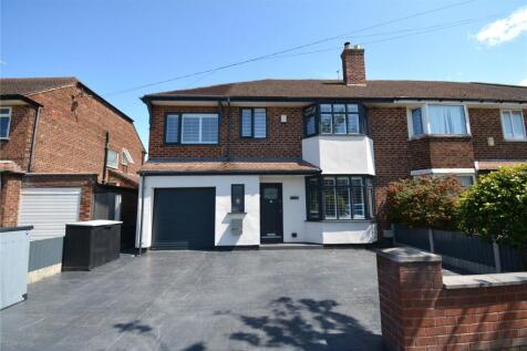 4 bedroom semi-detached house for sale