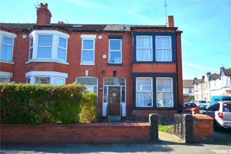 4 bedroom end of terrace house for sale