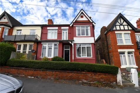 5 bedroom semi-detached house for sale