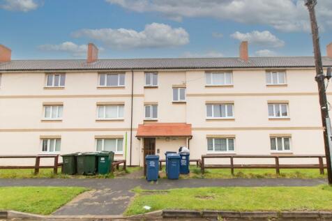 2 bedroom ground floor flat for sale