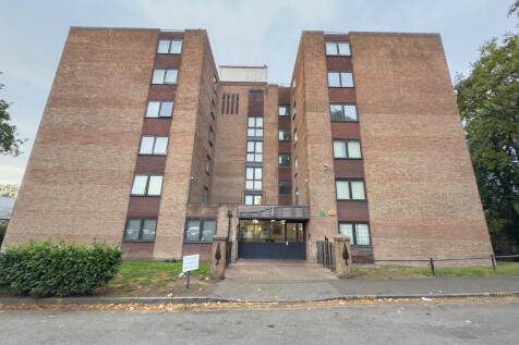 Apartment 42 Benwell Close, Benwell... 3 bed flat for sale