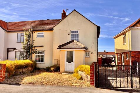 96 Aberconway Crescent, New... 3 bed semi