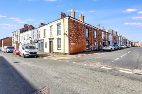 54A & 54B Queen Street, Withernsea... 7 bed end of terrace house for sale