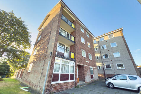 Flat 28 Wellington Court, Gateshead... 3 bed flat for sale