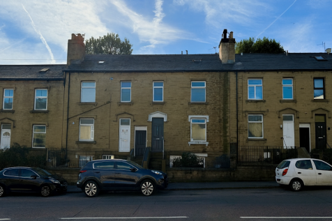 245 Manchester Road, Huddersfield... 4 bed terraced house for sale