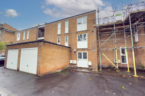 81 Dunstanburgh Close, Washington... 2 bed apartment for sale
