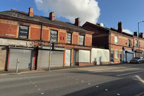 Terraced house for sale