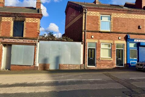 9 Croppers Hill, Prescot Road, St... Terraced house for sale