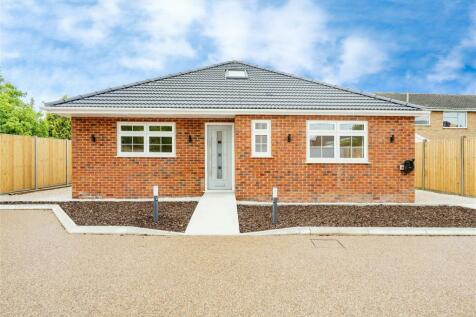 3 bedroom detached bungalow for sale