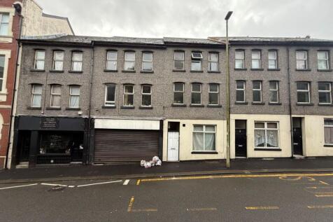 6 bedroom block of apartments for sale