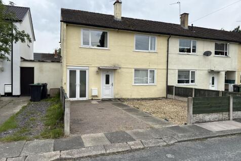 3 bedroom end of terrace house for sale