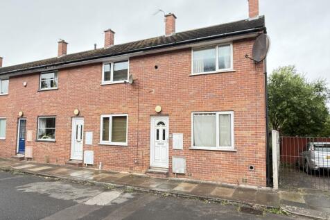2 bedroom end of terrace house for sale