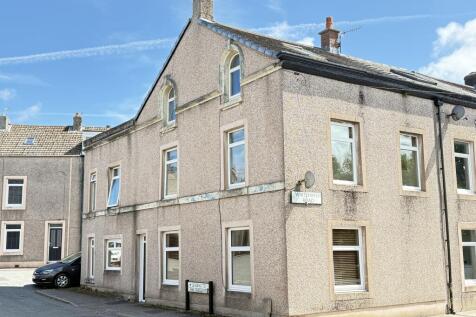 6 bedroom end of terrace house for sale