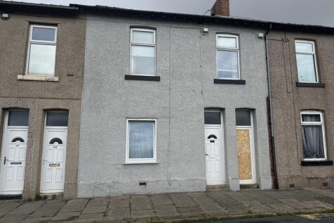 3 bedroom flat for sale