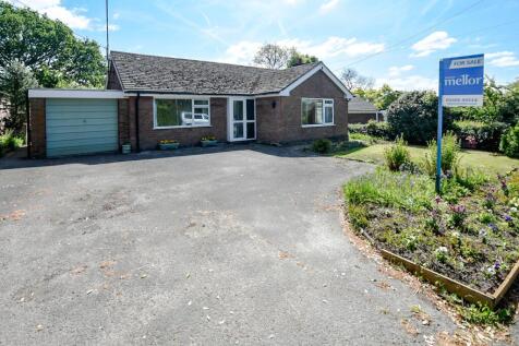 Lower Green, The Avenue, Comberbach 2 bed bungalow for sale