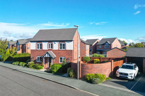 Wells Avenue, Lostock Gralam 3 bed detached house for sale