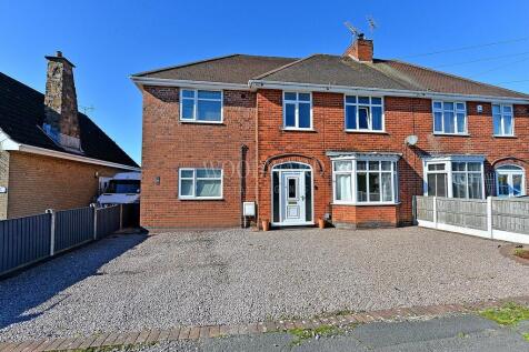 4 bedroom semi-detached house for sale