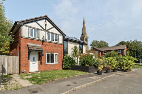 Wythop Gardens, Salford, Greater... 3 bed semi