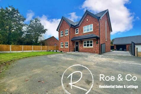 5 bedroom detached house for sale