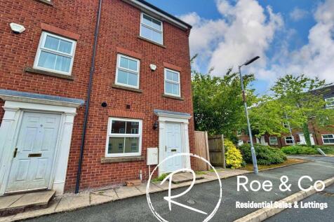 4 bedroom end of terrace house for sale