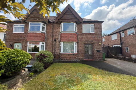Lynton Road Southport PR8 3AP 3 bed semi