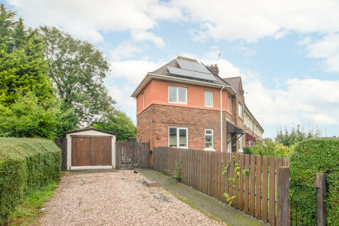 3 bedroom end of terrace house for sale