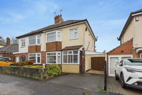 3 bedroom semi-detached house for sale