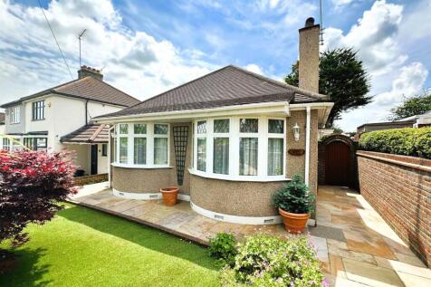 Poverest Road, Orpington 2 bed detached bungalow for sale