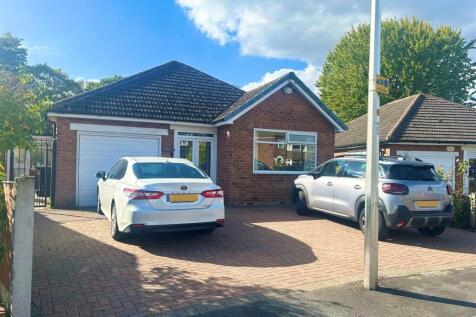 2 bedroom detached bungalow for sale