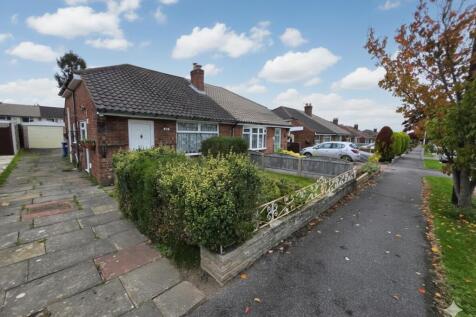 2 bedroom semi-detached bungalow for sale