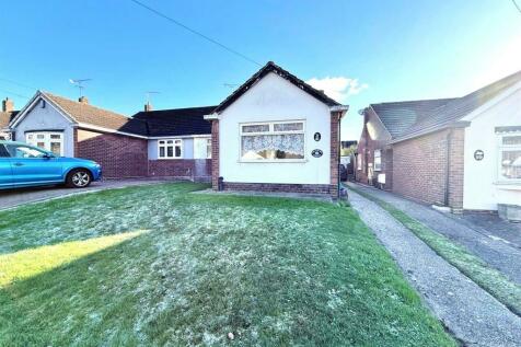 2 bedroom semi-detached bungalow for sale